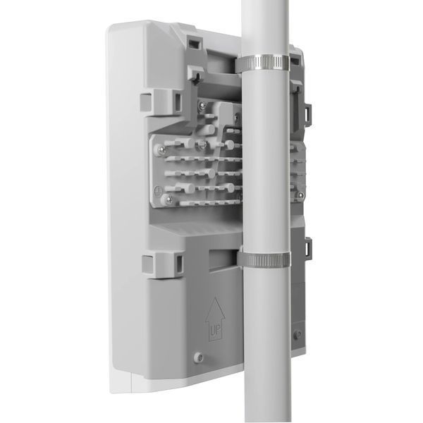 MikroTik CRS318-16P-2S+OUT 16-портовый управляемый PoE коммутатор 99-00008428 фото